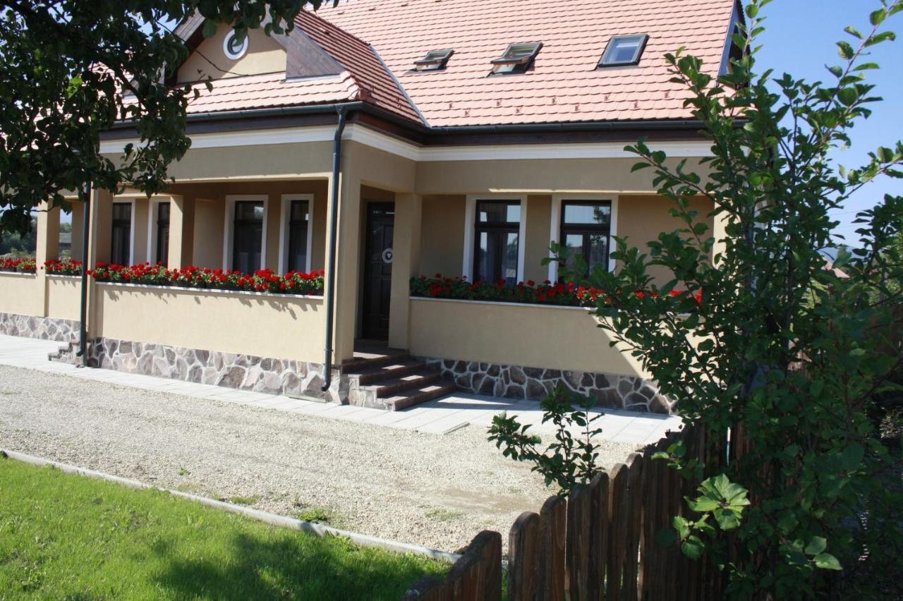 Pensiune Agroturistica Horvath-Kert Borzont Extérieur photo